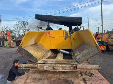 Máy rải Blaw-Knox PF5510, bánh sắt, Nước SX: USA, bàn là 6m.